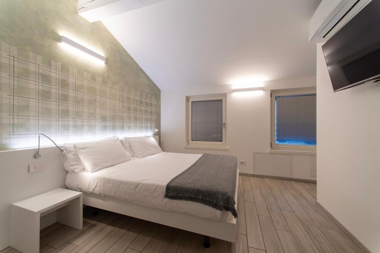 Cityu - Grazioli 27 Trento Centro Con Parcheggio Privato Gratuito エクステリア 写真